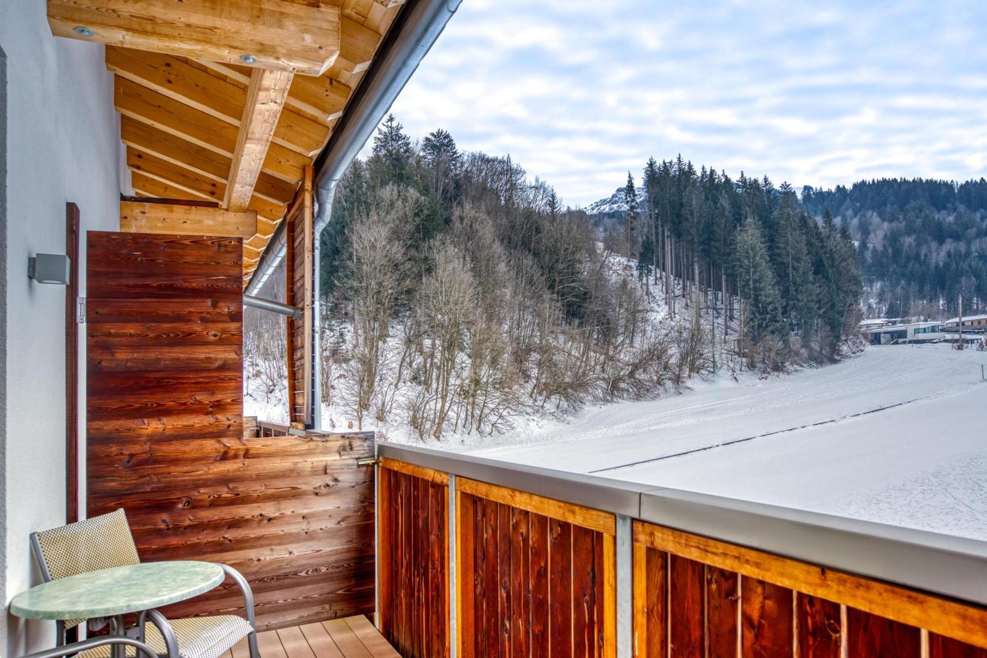 Cooee Alpin Hotel Kitzbueheler Alpen Sankt Johann in Tirol Bagian luar foto